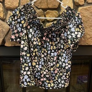 Kaleigh off the shoulder short sleeve floral top